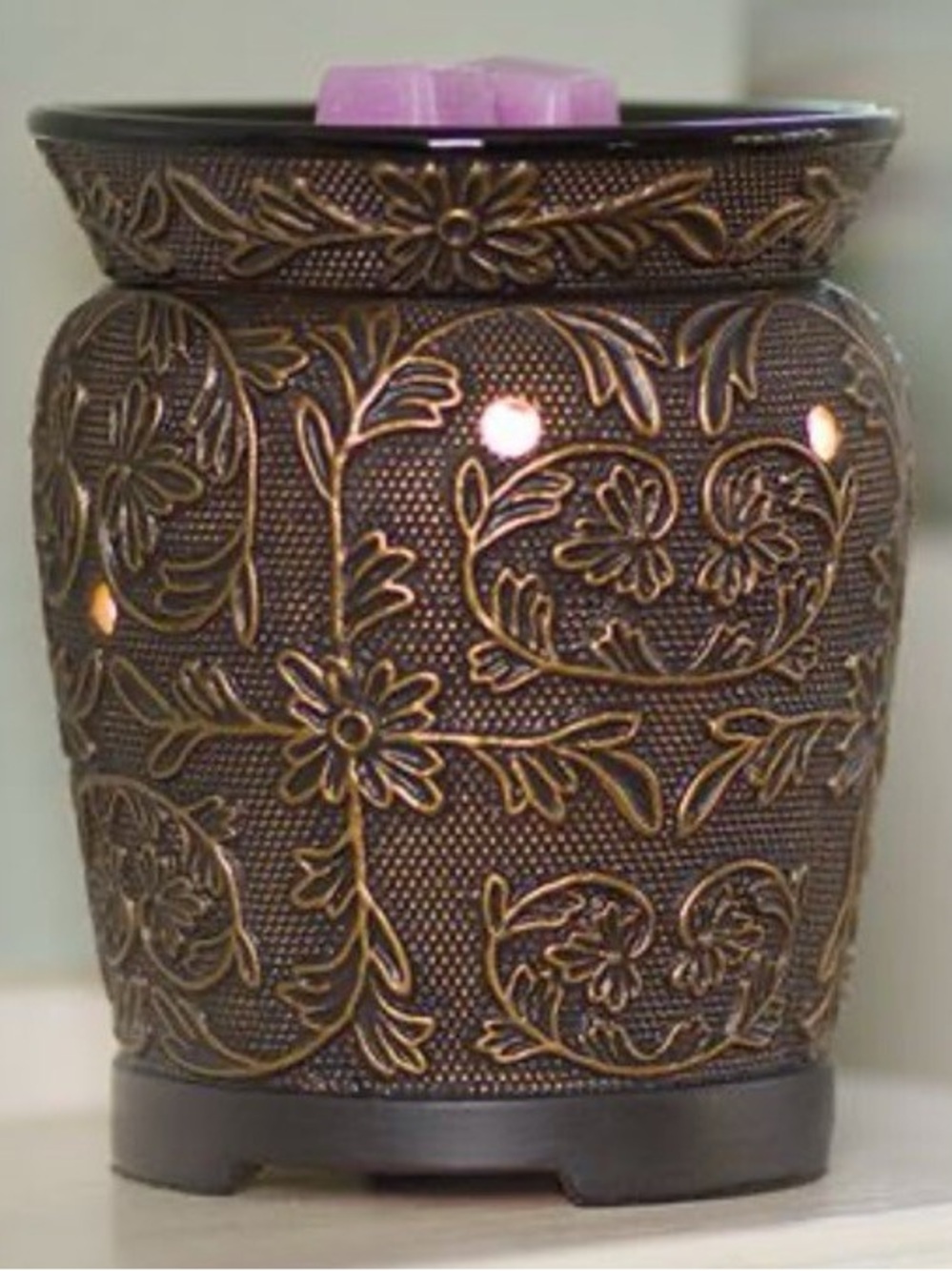 Scentsy Bronze Vine Warmer